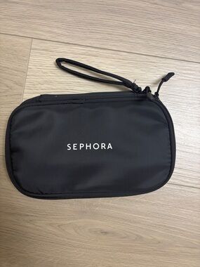 Nwt Sephora tech organizer pouch